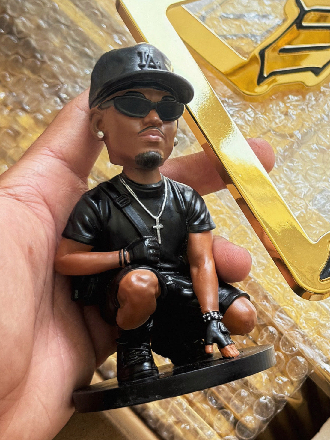TAYWAVY BOBBLE HEAD